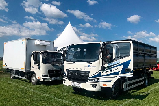 Грузовые автомобили Компас на выставке «Золотая Нива»